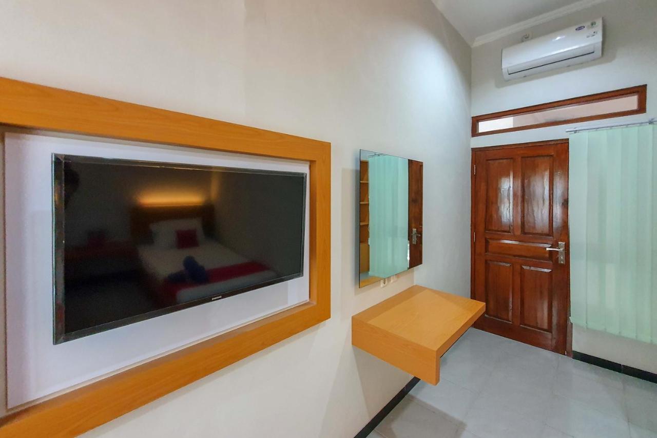 Reddoorz Syariah Near Solo Paragon Mall 2 Bonorejo Bagian luar foto