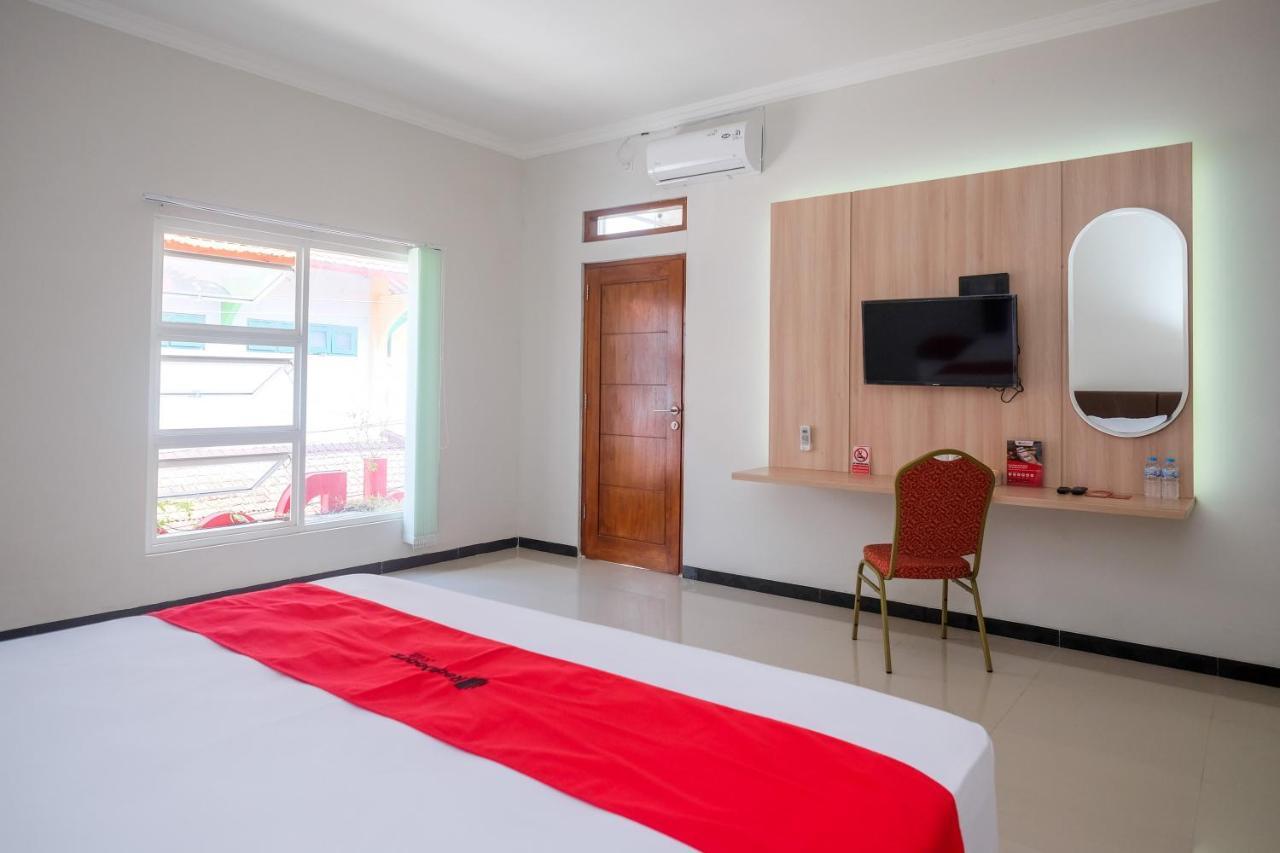 Reddoorz Syariah Near Solo Paragon Mall 2 Bonorejo Bagian luar foto
